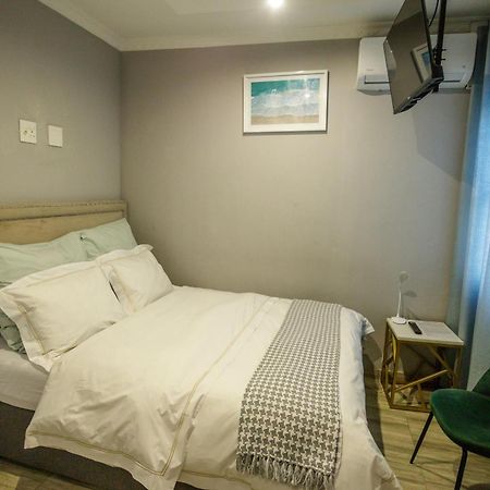 Cozier Glitz Villa Кейптаун Екстериор снимка
