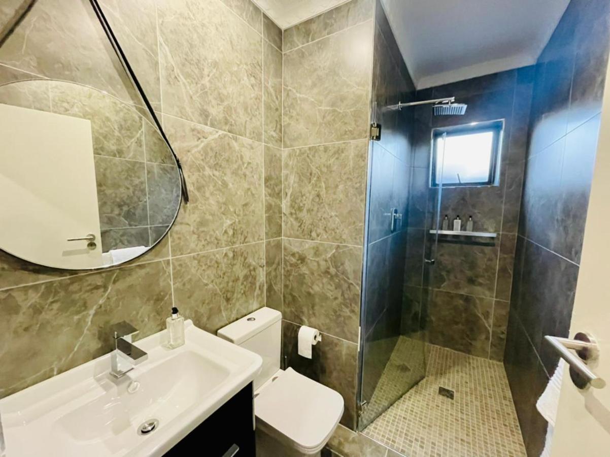 Cozier Glitz Villa Кейптаун Екстериор снимка
