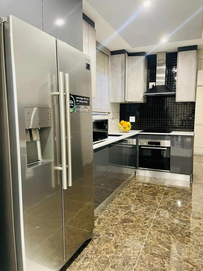 Cozier Glitz Villa Кейптаун Екстериор снимка