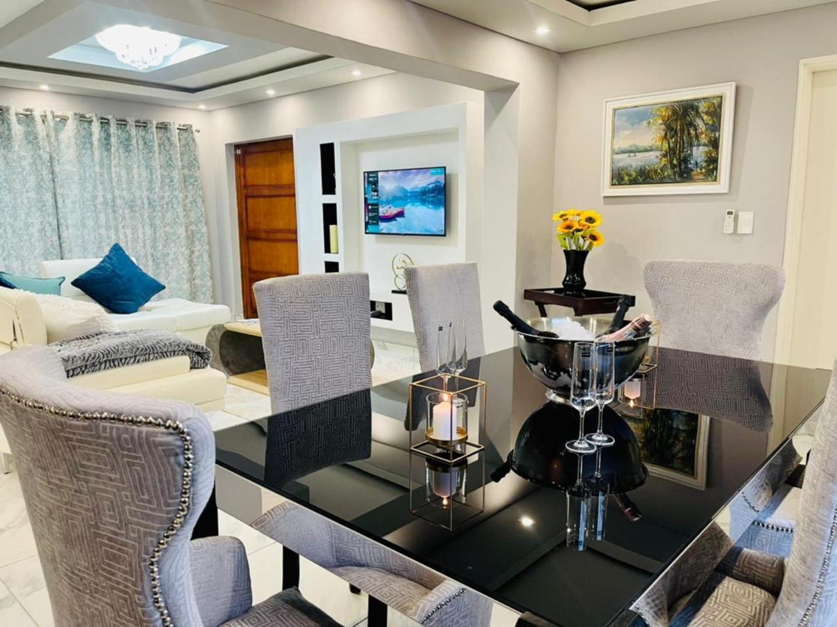 Cozier Glitz Villa Кейптаун Екстериор снимка