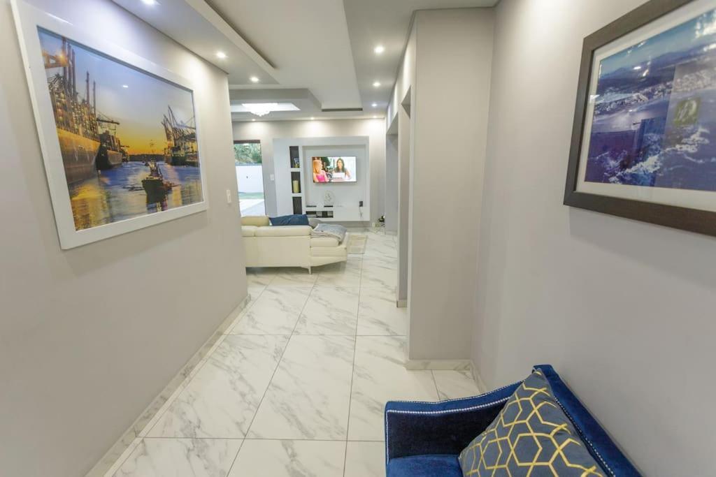 Cozier Glitz Villa Кейптаун Екстериор снимка
