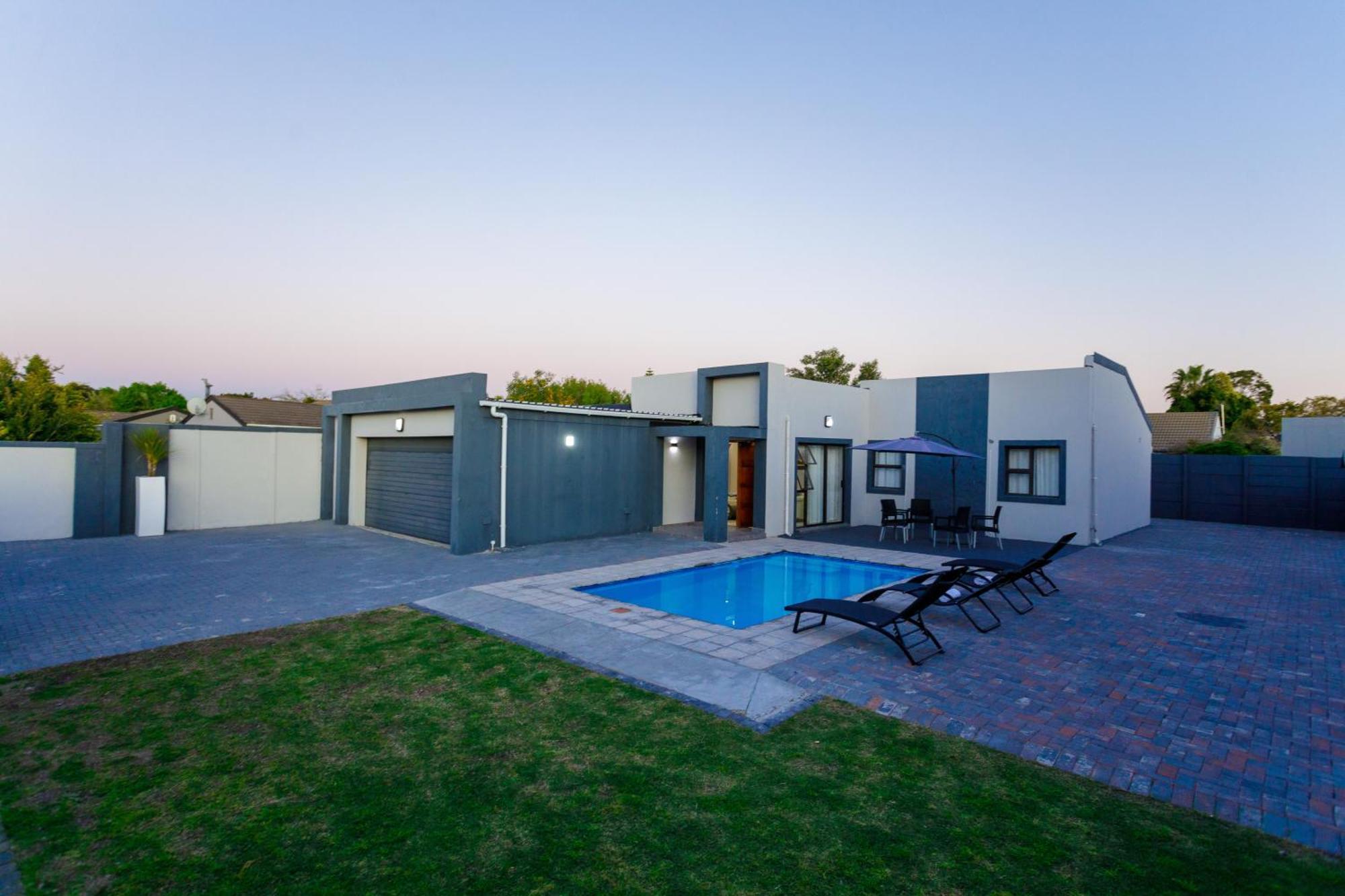 Cozier Glitz Villa Кейптаун Екстериор снимка